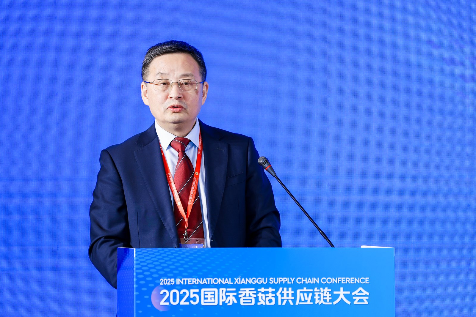 Qihe, connecter le monde à travers les champignons : La Conférence internationale 2025 sur la chaîne d'approvisionnement du Shiitake s'est ouverte en grande pompe à Zibo, au Shandong 06.jpg 